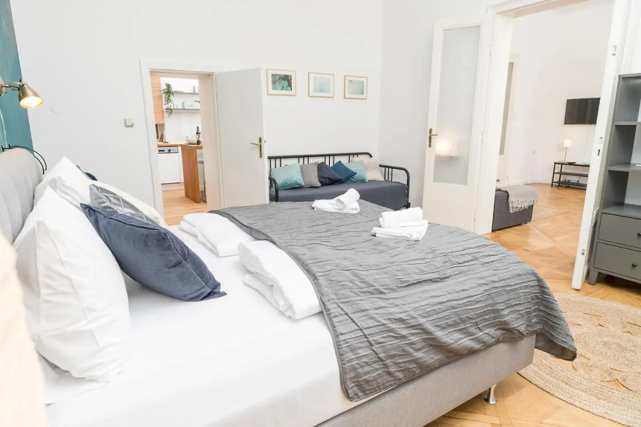 Luxury Suites Mariahilf Vídeň 0*,