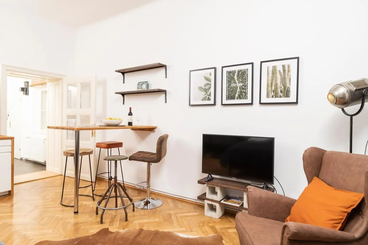 Luxury Suites Mariahilf Wien 0*,