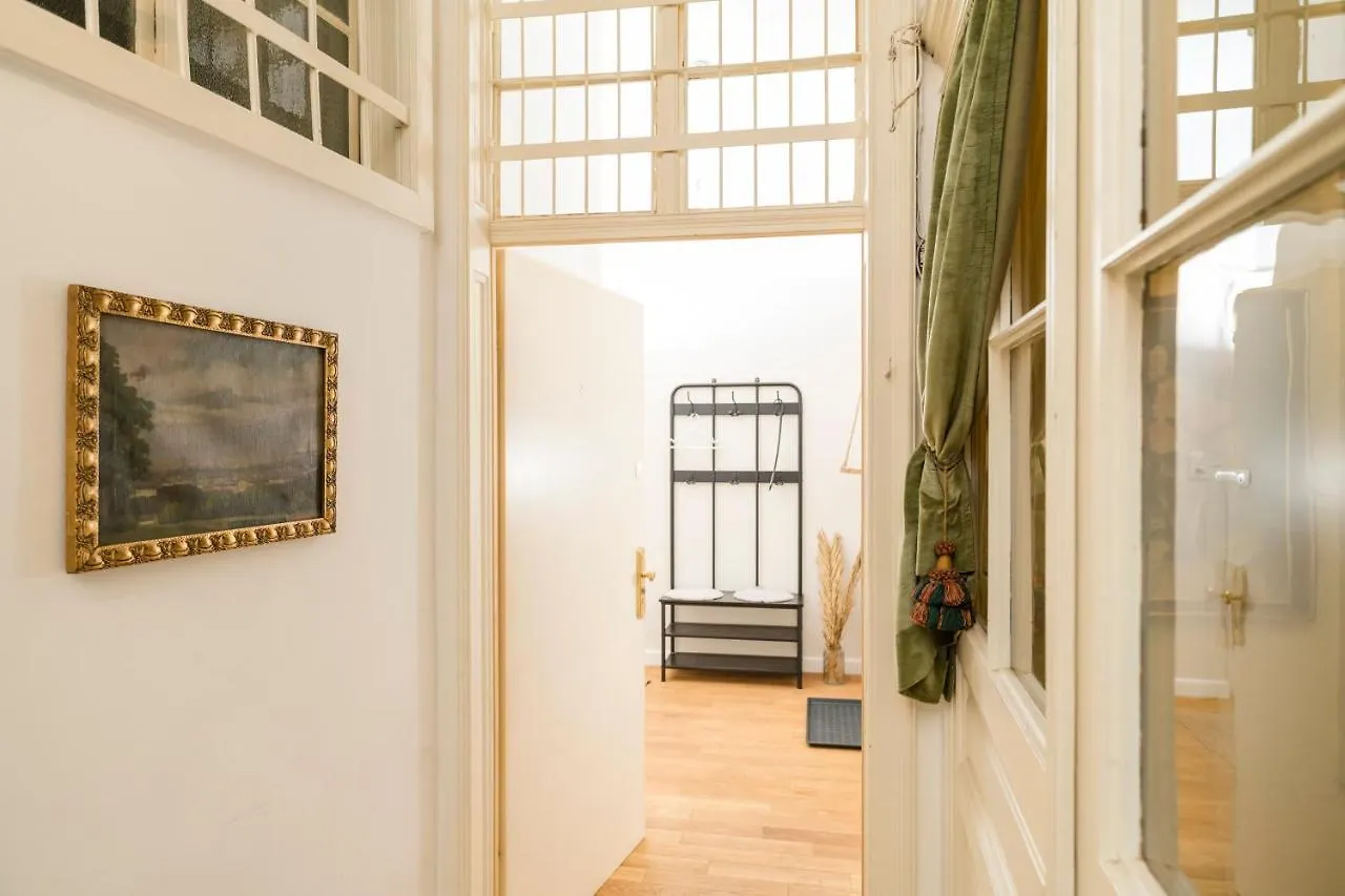 Luxury Suites Mariahilf Wien 0*,  Østrig